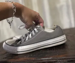 Gray Sneaker thumbnail 1