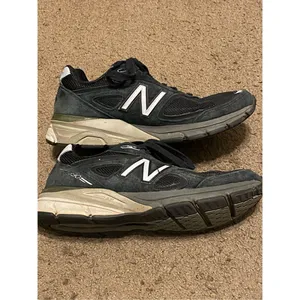 New Balance Women's 990 V4 Black‎ Casual Shoes Sneakers Size 9 Narrow 2A W990BK4 thumbnail 2