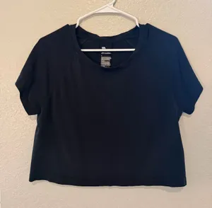 All in Motion Short Sleeve Athletic Crop Tee - Black Size S thumbnail 1