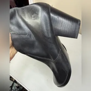 Frye Jennifer Black Leather Ankle Boots Sz 8 Western Americana Country thumbnail 6