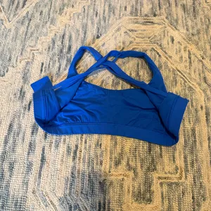 Lululemon Women’s My Stryde Blue Sport Bra Size Medium thumbnail 5