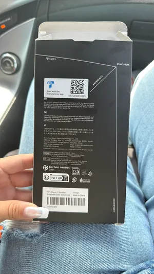 iPhone 17 pro max case Orange thumbnail 4