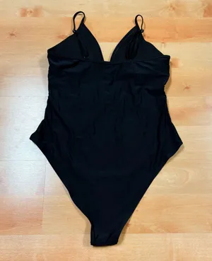 Cupshe Black Rose Embroidered One Piece Swimsuit thumbnail 6