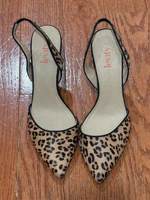 NEW Levity Cheetah Print Point Toe Slingback Heels Size 7.5 thumbnail 1