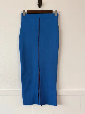 ZARA Women’s S Blue Ribbed Knit Midi Pencil Skirt Front Slit Stretch Burgundy thumbnail 2