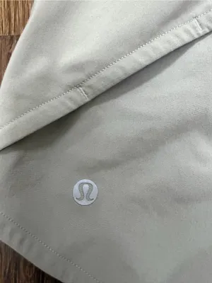 Women’s High-Waist Lululemon Active Shorts in Light Taupe thumbnail 3