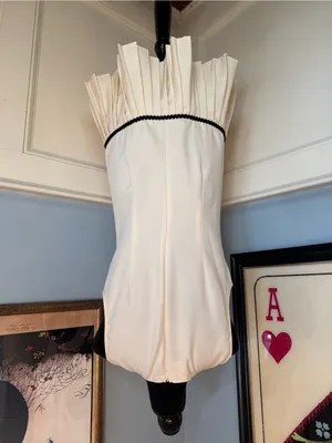 Retro Style Cream and Black Pleated Shift Dress thumbnail 4