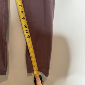Lululemon Align High Rise Cross Waist Crop 21” Leggings Size 6 Taupe Purple thumbnail 8