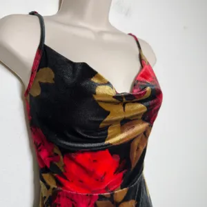 Taylor Women Whimsigoth Dress 4 Black Red Velvet Floral Cowl Midi Bodycon Slit thumbnail 10