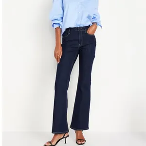 Old Navy High Rise Wow Flare Jeans Dark Wash High Waist Jeans Flared Size 8 thumbnail 2
