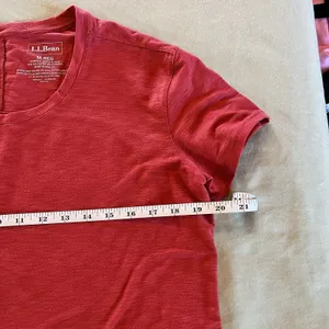 L.L Bean Women’s M Pullover Crew Neck Short Sleeve T Shirts Red And Green thumbnail 4