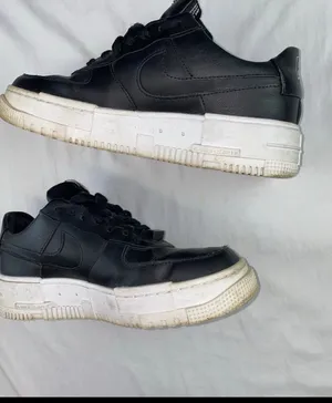 Nike air forces  thumbnail 3