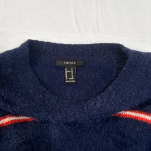 Forever 21 Striped Faux Fur Sweater Women's M Navy Fall Normcore Indie Retro Y2K thumbnail 3