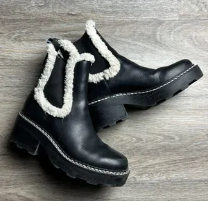 Calvin Klein Black Leather Shearling-Lined Boots Size 5 M thumbnail 1