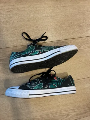 Converse Black Low Top Jungle Safari Leaf Print Sneaker Size Men’s 7/Women’s 9 thumbnail 3