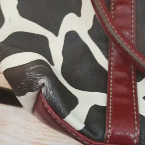 Nine & Co. by Nine West giraffe shoulder purse thumbnail 8