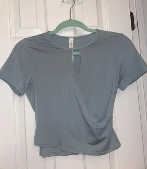 Lululemon Short Sleeve Shirt thumbnail 1