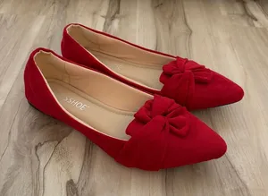 Red musshoe flats  thumbnail 1