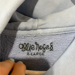 Ollie roses hot girls read sweatshirt thumbnail 2