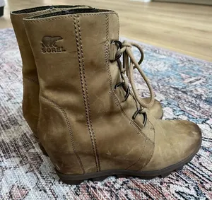 Sorel Joan of Arctic Wedge II Boots in Ash Brown Size 10 NL3018-240 thumbnail 1