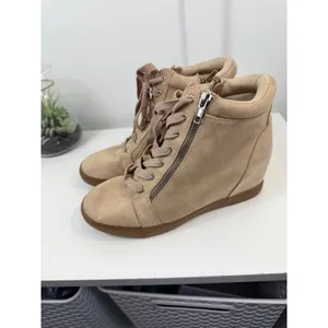 Women’s Boots Size 9 Brown thumbnail 6