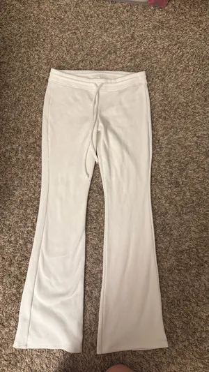 Gilly Hicks Soft Joggers thumbnail 4