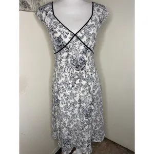 Ann Taylor LOFT Floral Midi Dress Black White V-Neck Cap Sleeve Empire Waist Size 6 Silk thumbnail 2