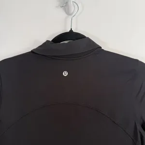 Lululemon Quick Drying Short Sleeve Polo Shirt Black Active Golf Tennis Womens 8 thumbnail 5