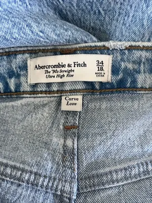 Abercrombie & Fitch Curve Love The ‘90s Straight Ultra High Rise Jeans Size 18 L thumbnail 2