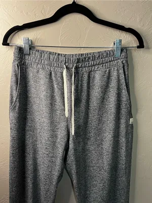 Vuori Performance Jogger Heathered Dark Gray Athletic Cozy Lounge Pants thumbnail 3