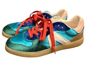 Mia Vesta Sneaker retro teak, green, red Women's Size 9.5 thumbnail 1