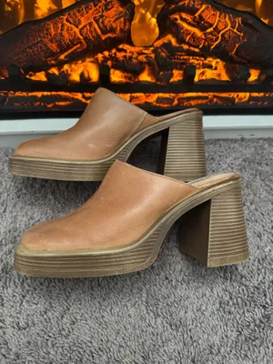 Steve Madden Women's Flirtie Clogs thumbnail 3