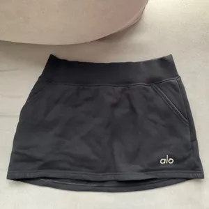 Alo Yoga Accolade Skirt Black XS thumbnail 2