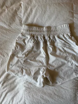 White Lululemon Shorts Hotty Hot  thumbnail 2