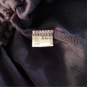 Unbranded navy blue women’s short size XL measurements in description & picture thumbnail 4