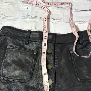 Leather Button Fly Micro Shorts Sz 4 First Bare Back 12in Rise‎ 90's Vintage thumbnail 8