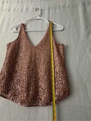 LOFT Petites women’s size XXSP Rose Gold Sequin Halter Crop Top Excellent(A641) thumbnail 5