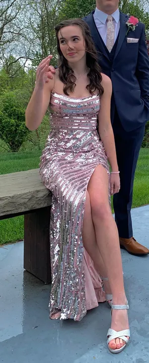 Dress thumbnail 1