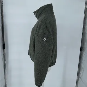 Vuori Women's Cozy Sherpa Jacket Green Fleece Jacket Olive Green Size Large thumbnail 8
