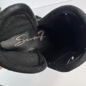 Seven7 Women's Soho Boot Black Suede CutOut Side Block Heel Ankle Booties Size 7 thumbnail 7