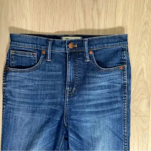 Madewell 10" High-Rise Skinny Jeans in Danny Wash: TENCEL™ Denim Edition thumbnail 9