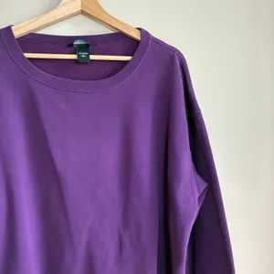 Moda international cotton blend purple fleece crewneck sweater‎ women's size L thumbnail 2