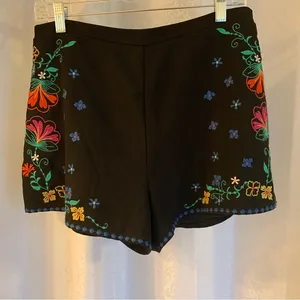 BoHo Hippie Embroidered Shorts Sz: L thumbnail 1