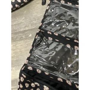 Vera Bradley Quilted Handbag &‎ Hanging Travel Organizer Medallion Print Set thumbnail 15