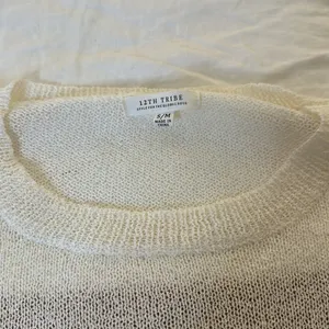 12th Tribe - In Between Sweater Size S/M thumbnail 3