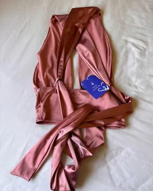 Windsor Halter top thumbnail 3