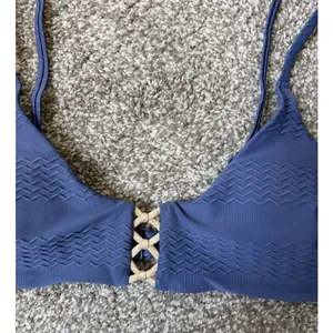 NWT Aerie Blue and Gold Scoop Bikini Top - Medium thumbnail 2