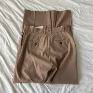 Aritzia Babaton The Effortless Pant thumbnail 7