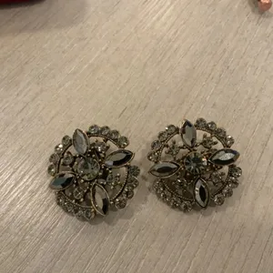 Vintage Earrings thumbnail 2