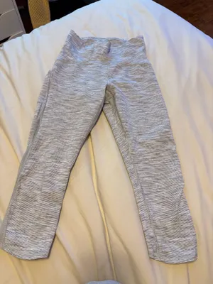 Lululemon Wunder Under Crop thumbnail 1